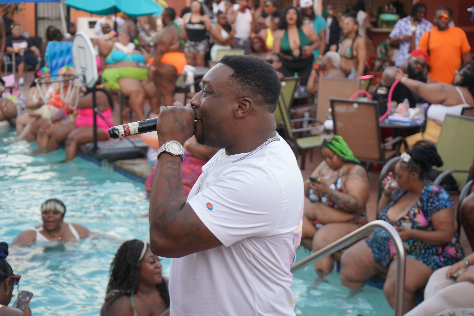 Live performance at a BBW Parties pool party